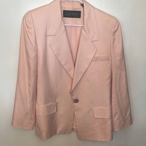 Ellen Tracy Vintage Size 6 100% baby pink silk blazer